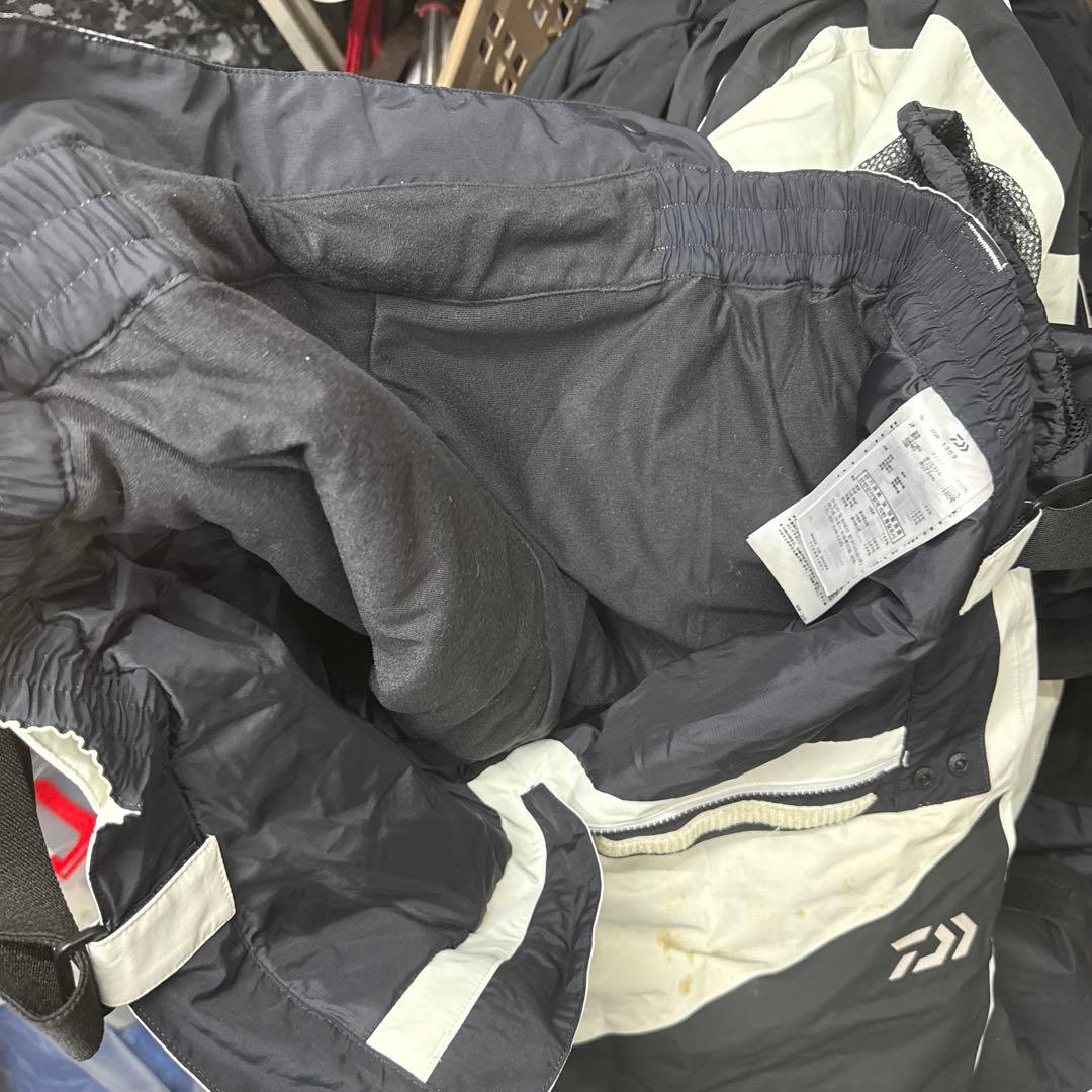 ダイワ　プロバイザー ゴアテックス　コンビアップ　安心のダイワ‼️格好良く暖かい‼️