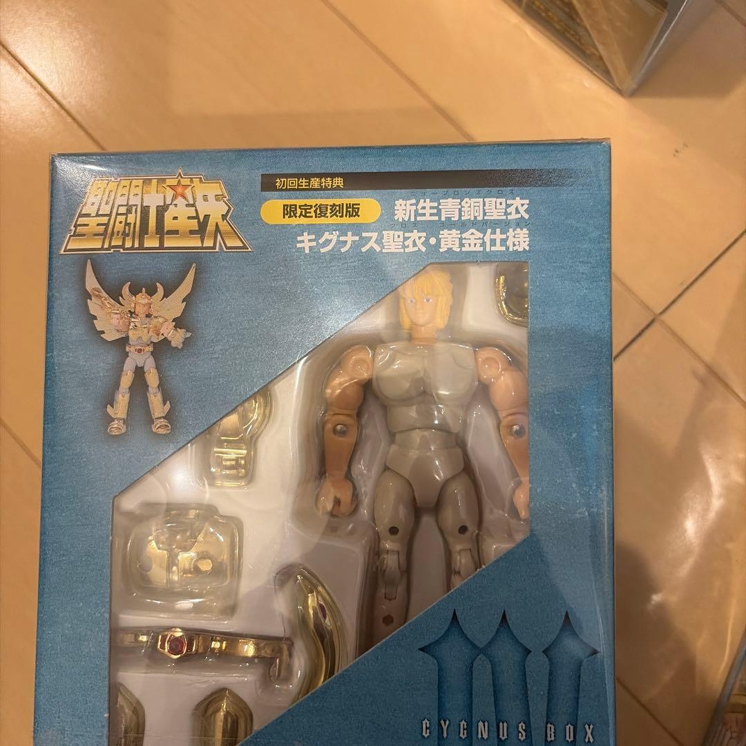 DVD BOX 聖闘士星矢　全5BOX+劇場版 セイントセイヤ　フィギュア付