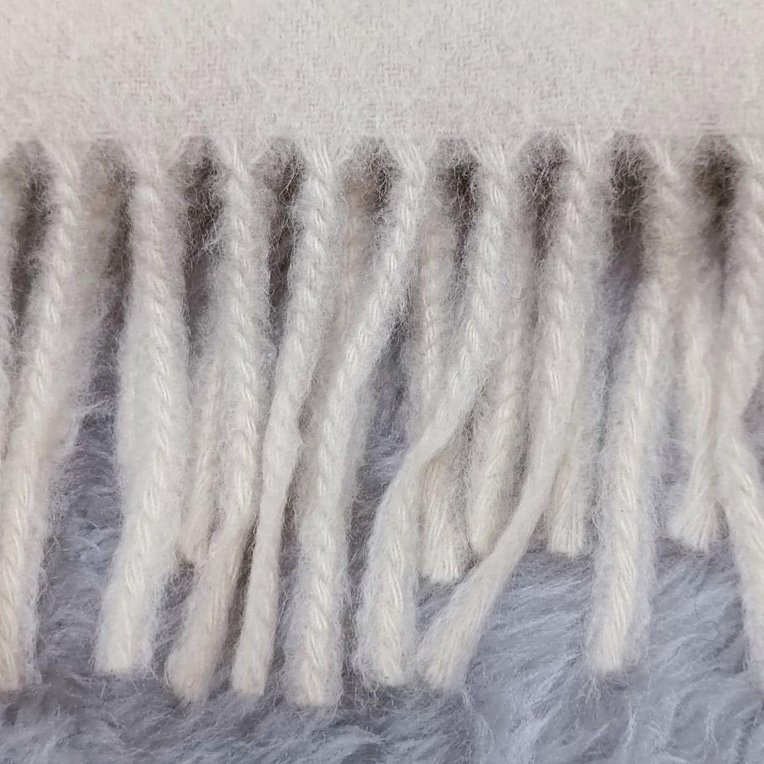 HERMES　カシミヤマフラー　カシミヤ100%　マフラー　男女兼用　アイボリー