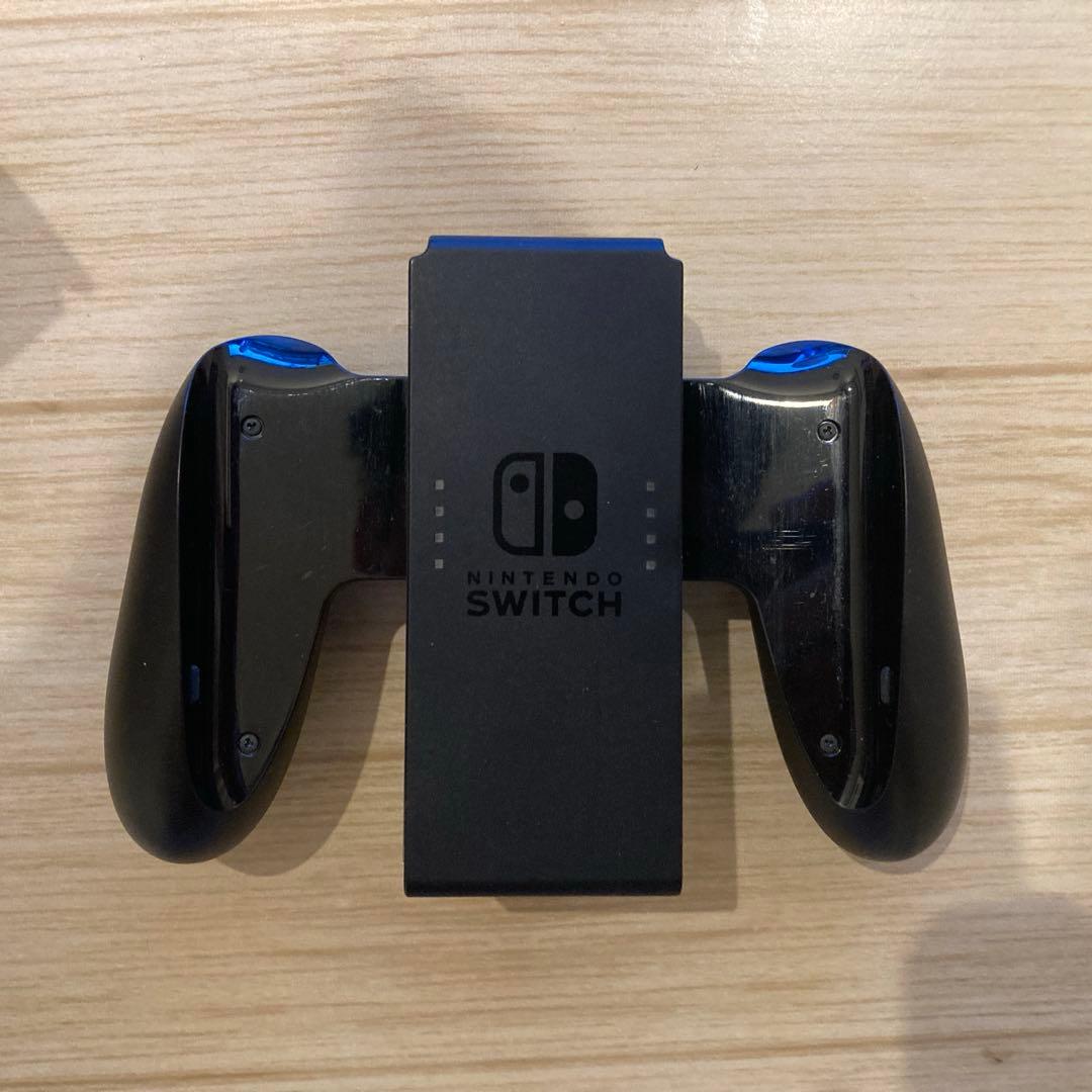 Nintendo Switch 本体＋Joy-Con（青・緑）、付属品