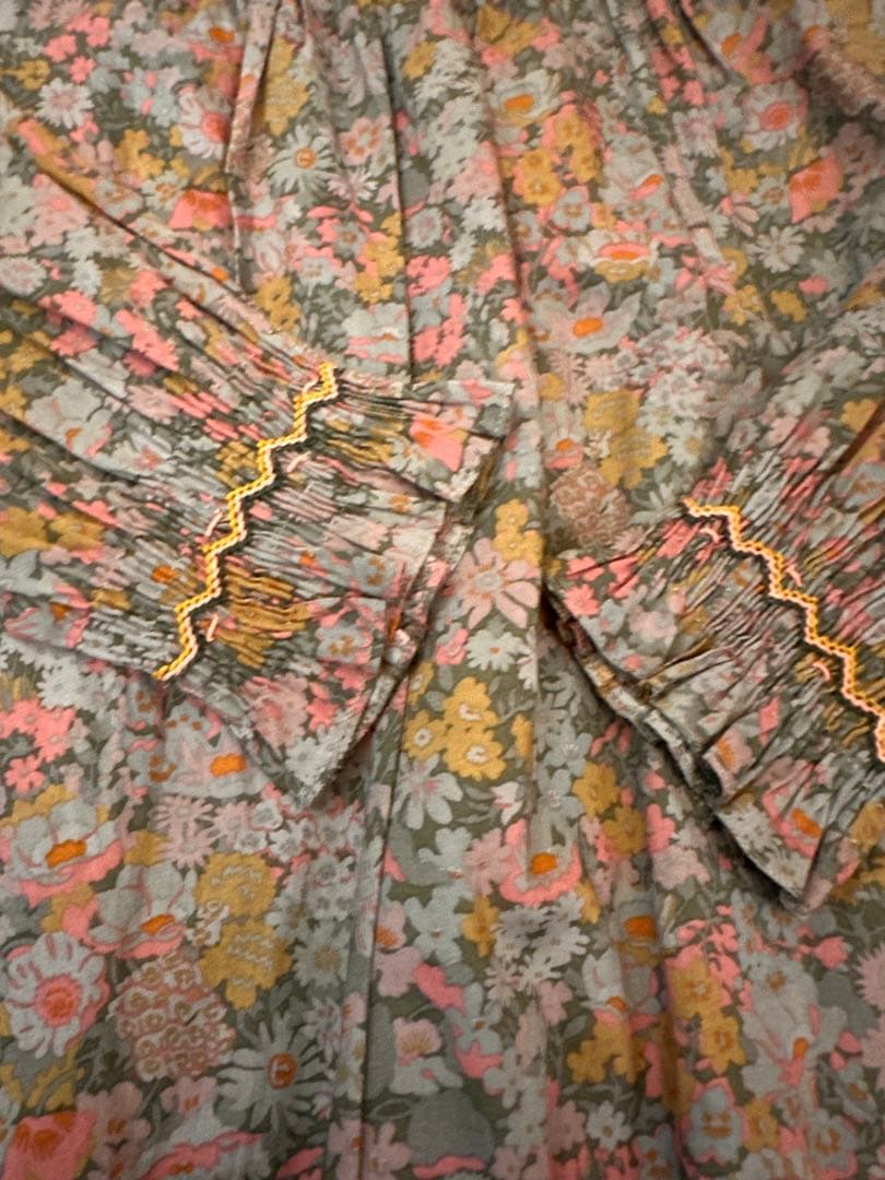 ボンポワン花柄ワンピース