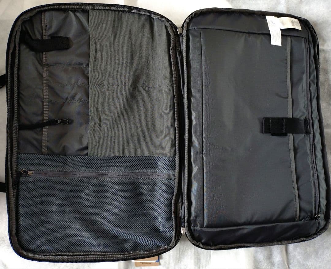 新品 未使用パタゴニア patagonia ブラックホールMLC 45L