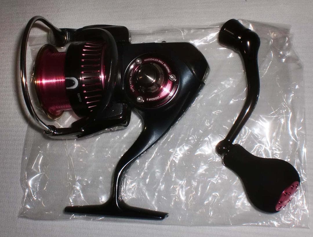 ダイワ　【１７紅牙　ＥＸ ２５１０ＲＰＥ】新品　（※箱折り目有り）