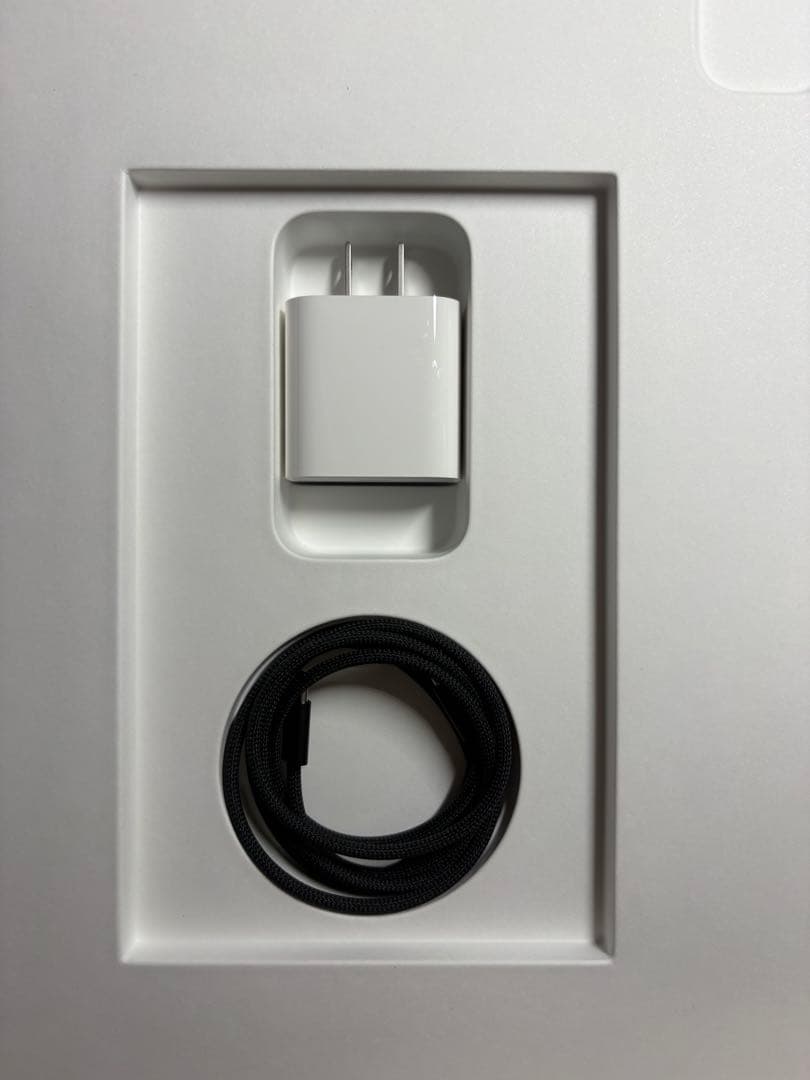 ほぼ新品iPad Pro M4 13インチwifi 256GB スペースブラック