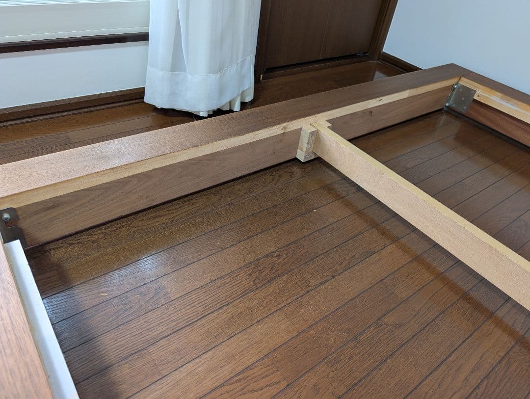 【美品】アクタスFBロータイプベッド フレームウォールナット クイーンサイズ