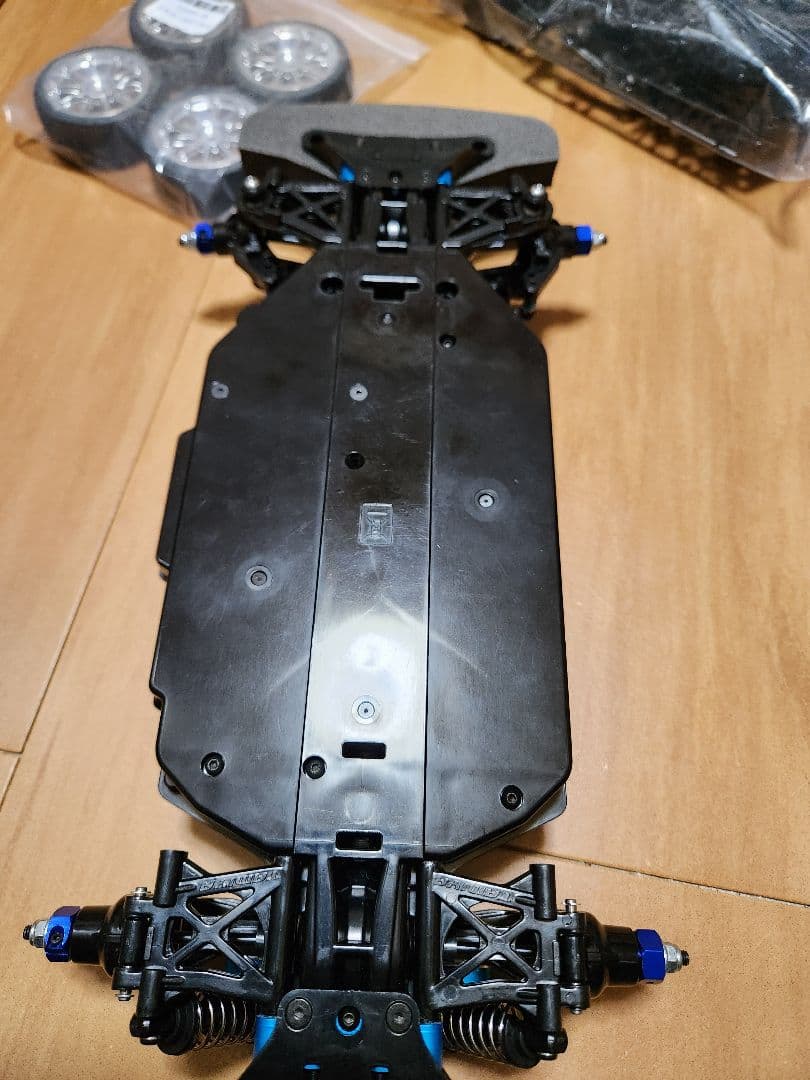 タミヤ　TT-02 ラジコンシャーシ　アルミオプション