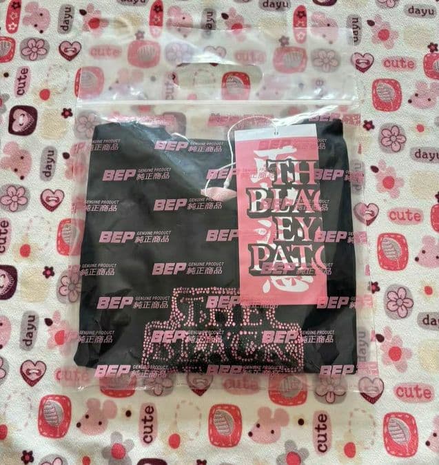 ブラックアイパッチ　blackeyepatch tシャツ ラインストーン