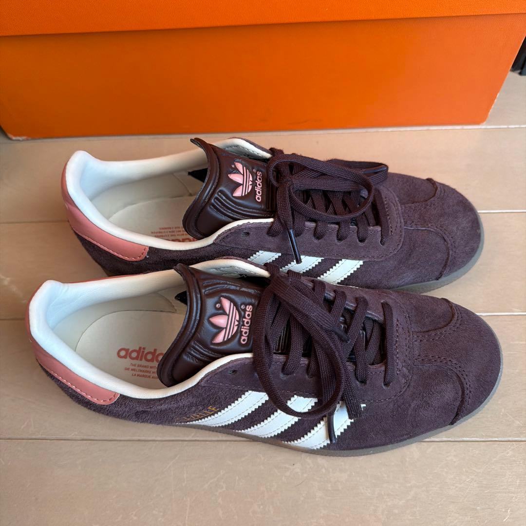 [美品] adidas アディダス　ガゼル　23cm