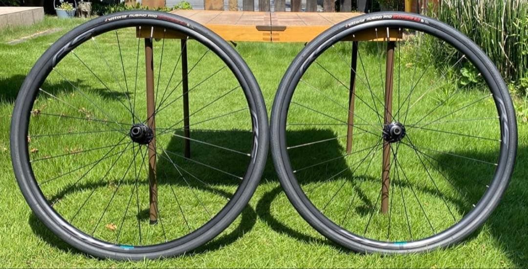 シマノ　ロードバイク　ホイール　タイヤ付　700 28C