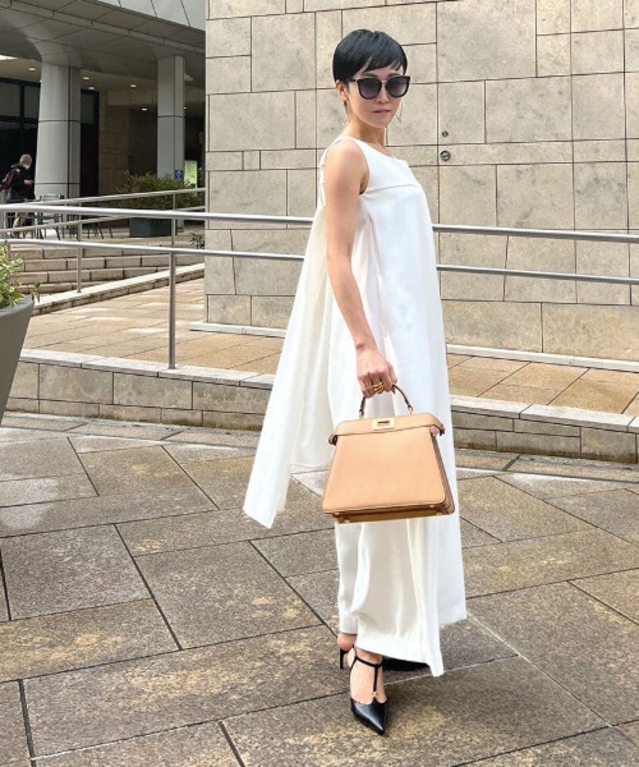 完売品‼️JENNEジェンヌ 3WAYバックリボンサロペット