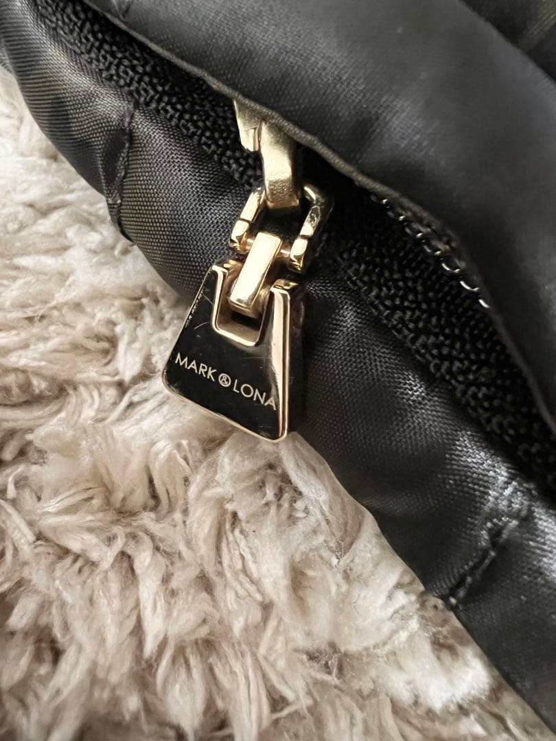 『美品』MARK&LONA マークアンドロナ　2way ダウンジャケット　迷彩