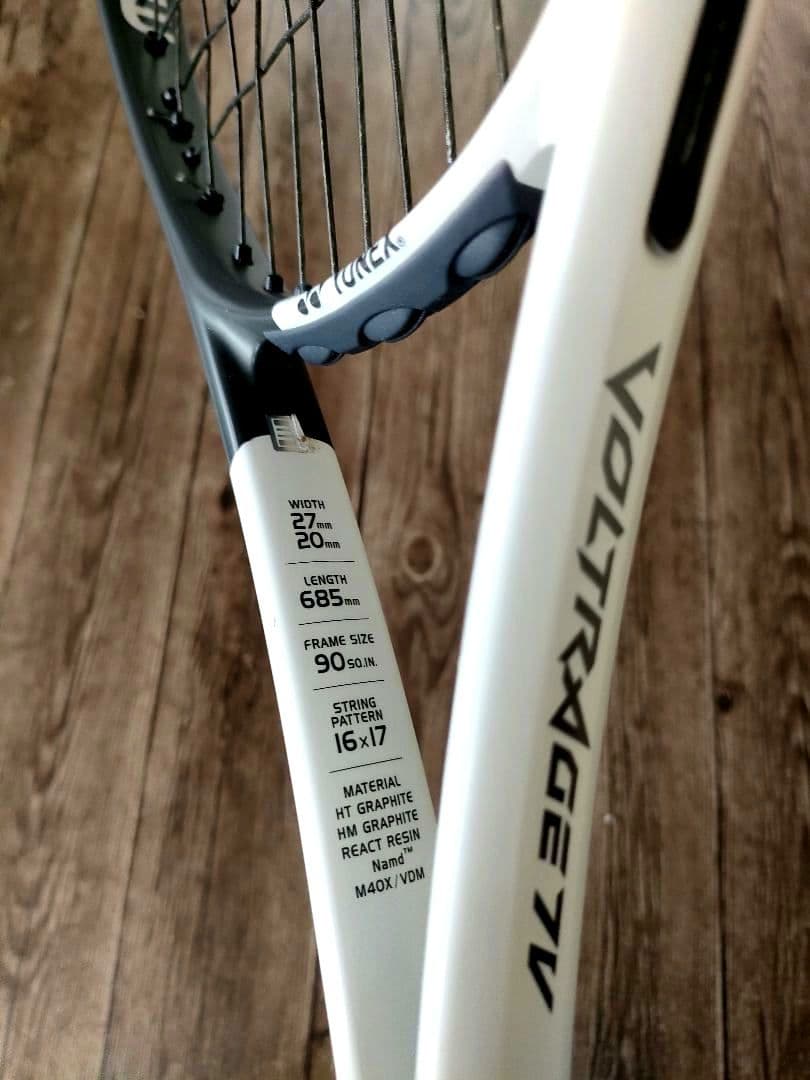YONEX VOLTRAGE 7V ホワイト/グレー UL1サイズ