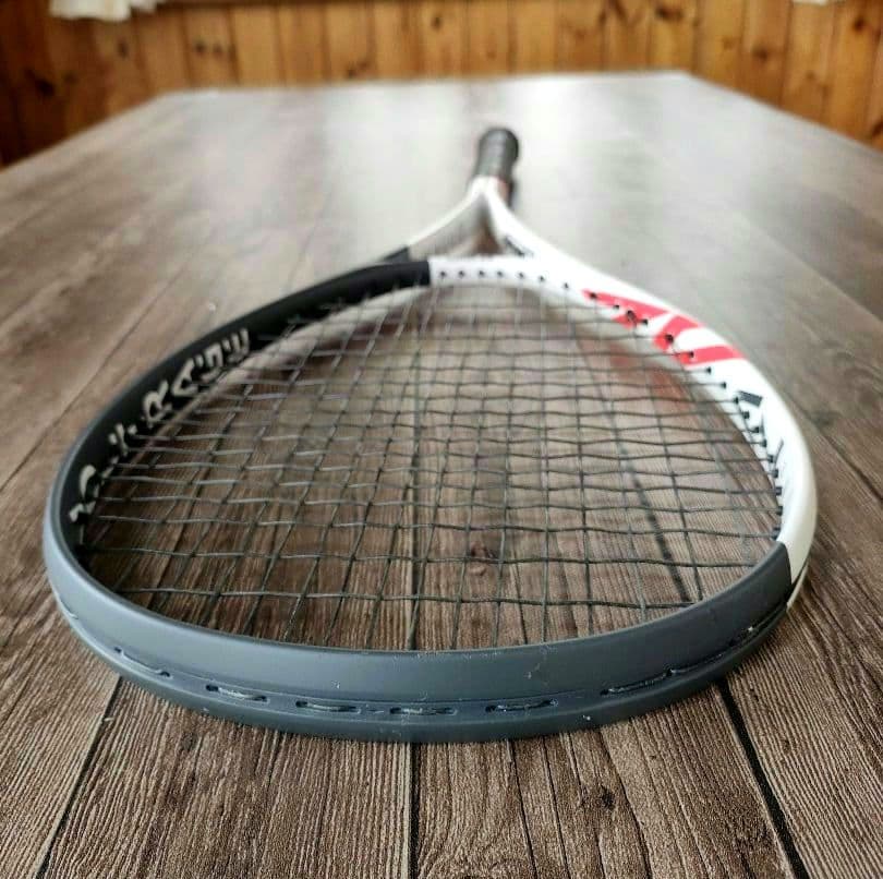 YONEX VOLTRAGE 7V ホワイト/グレー UL1サイズ