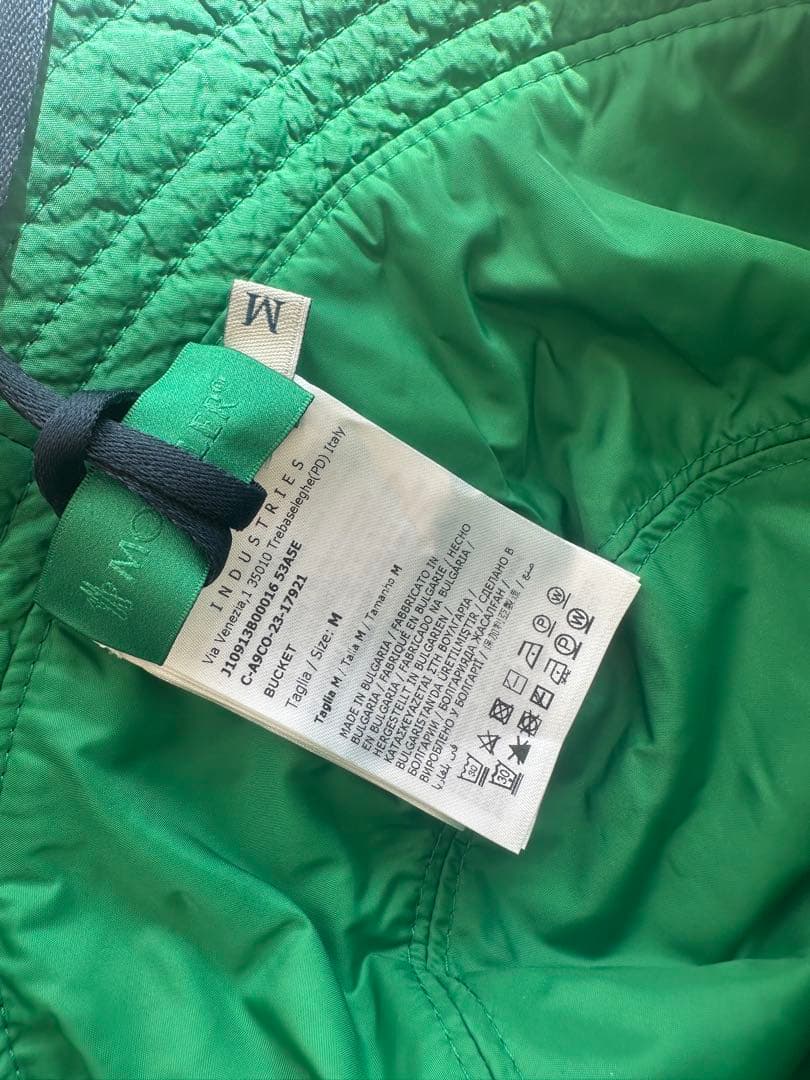 お値下げ！【新品】MONCLER バケットハット M ホワイトロゴ