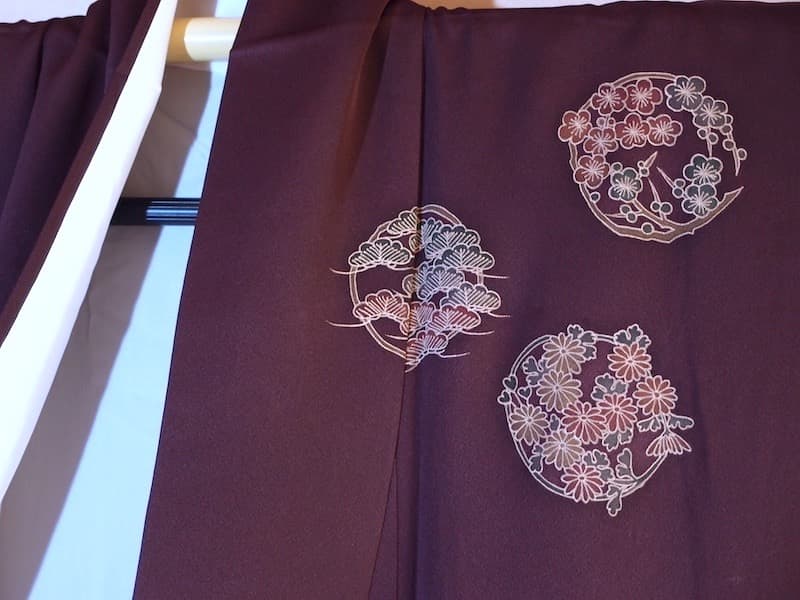 付下げ訪問着（花丸文、刺繍入）裄66 背紋なし 正絹美品