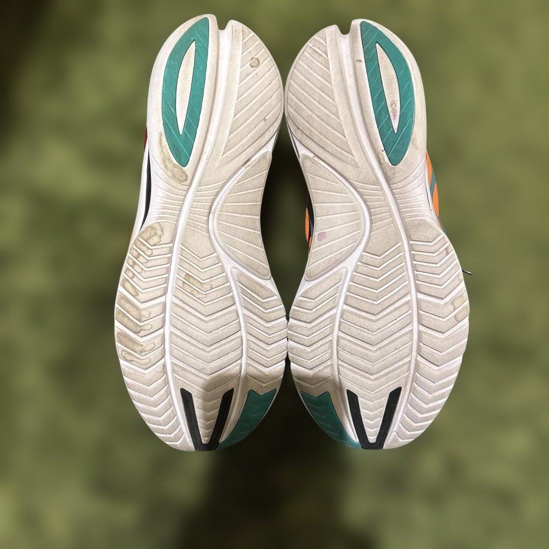 26cm 相当Saucony Kinvara 12 オレンジ ランニングシューズ