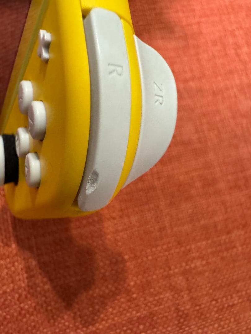 ケース付き Nintendo Switch Lite イエロー sdカード付き