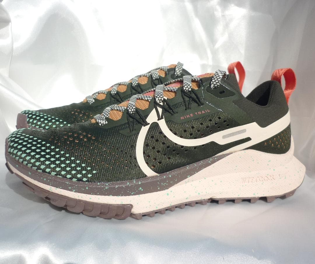 新品24cmナイキPegasusTrail 4 ペガサス トレイル4 レディース