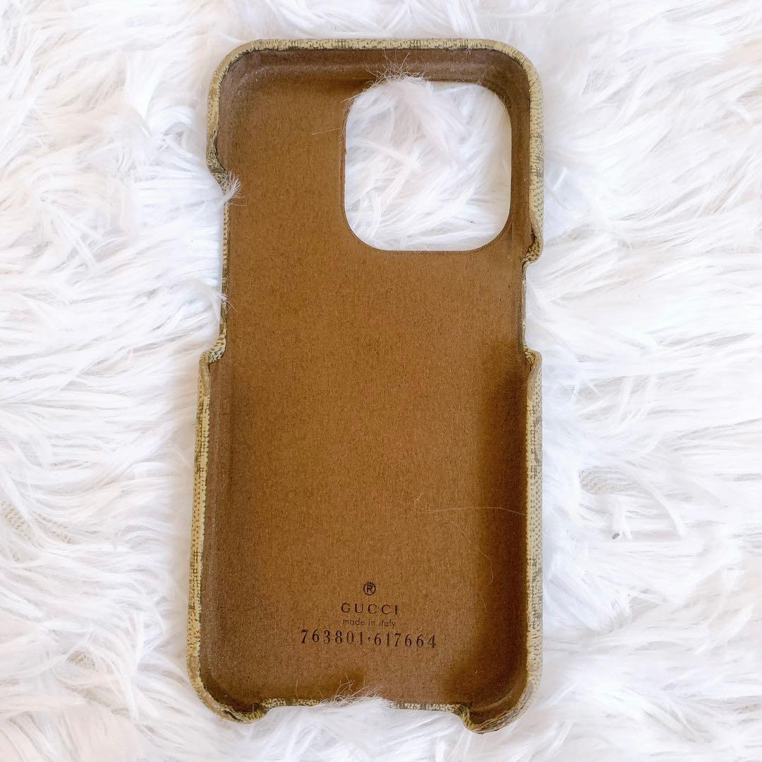 美品　GUCCI iPhone 15 PRO 携帯　カバー　箱付　PVC 灰色