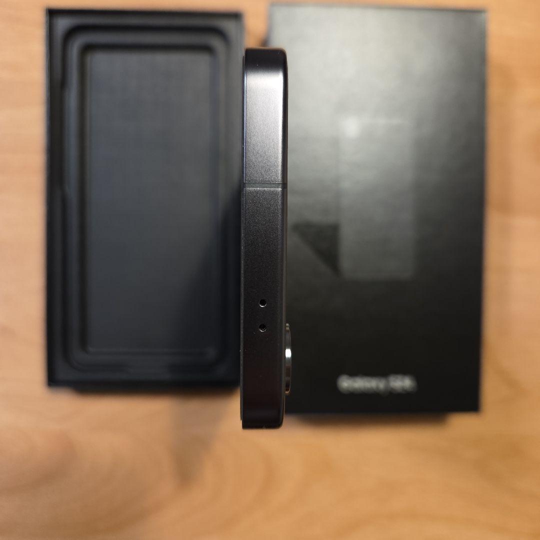 美品 Galaxy S24 オニキス ブラック ドコモ SIMフリー