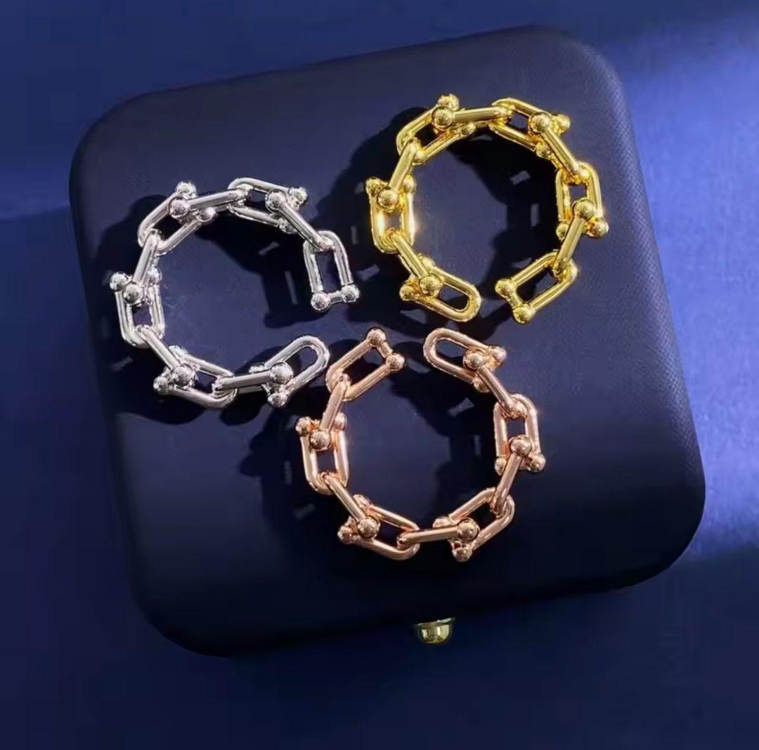 オシャレ指輪✨️　ハードウェアリング　ワンポイント　ゴールド