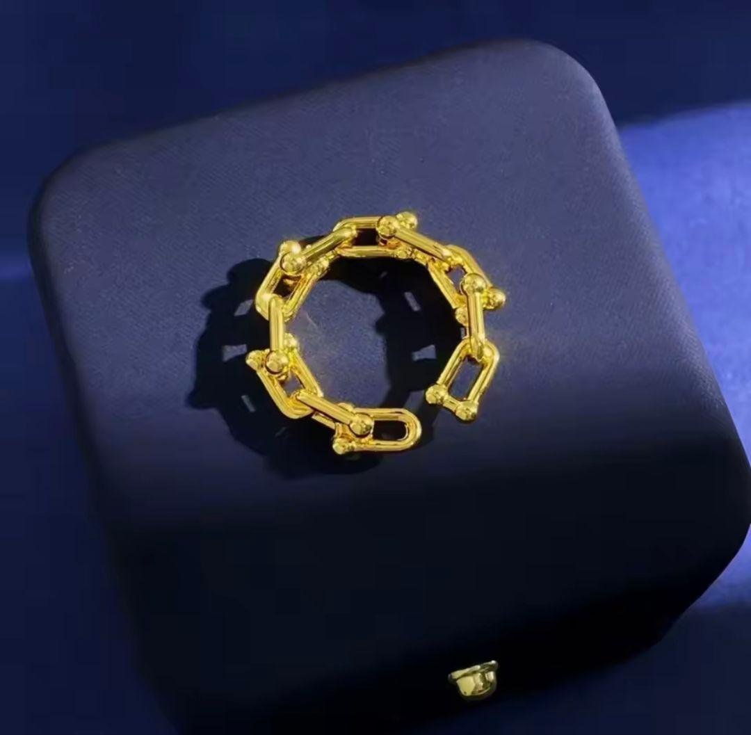 オシャレ指輪✨️　ハードウェアリング　ワンポイント　ゴールド