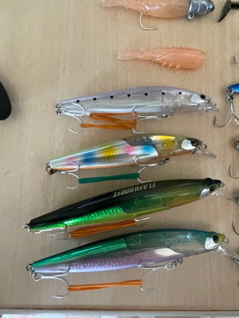 SHIMANO STRADIC 4000XG ルアー、メタルジグ引退品まとめ