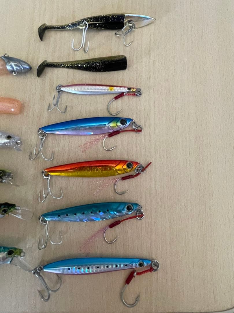 SHIMANO STRADIC 4000XG ルアー、メタルジグ引退品まとめ