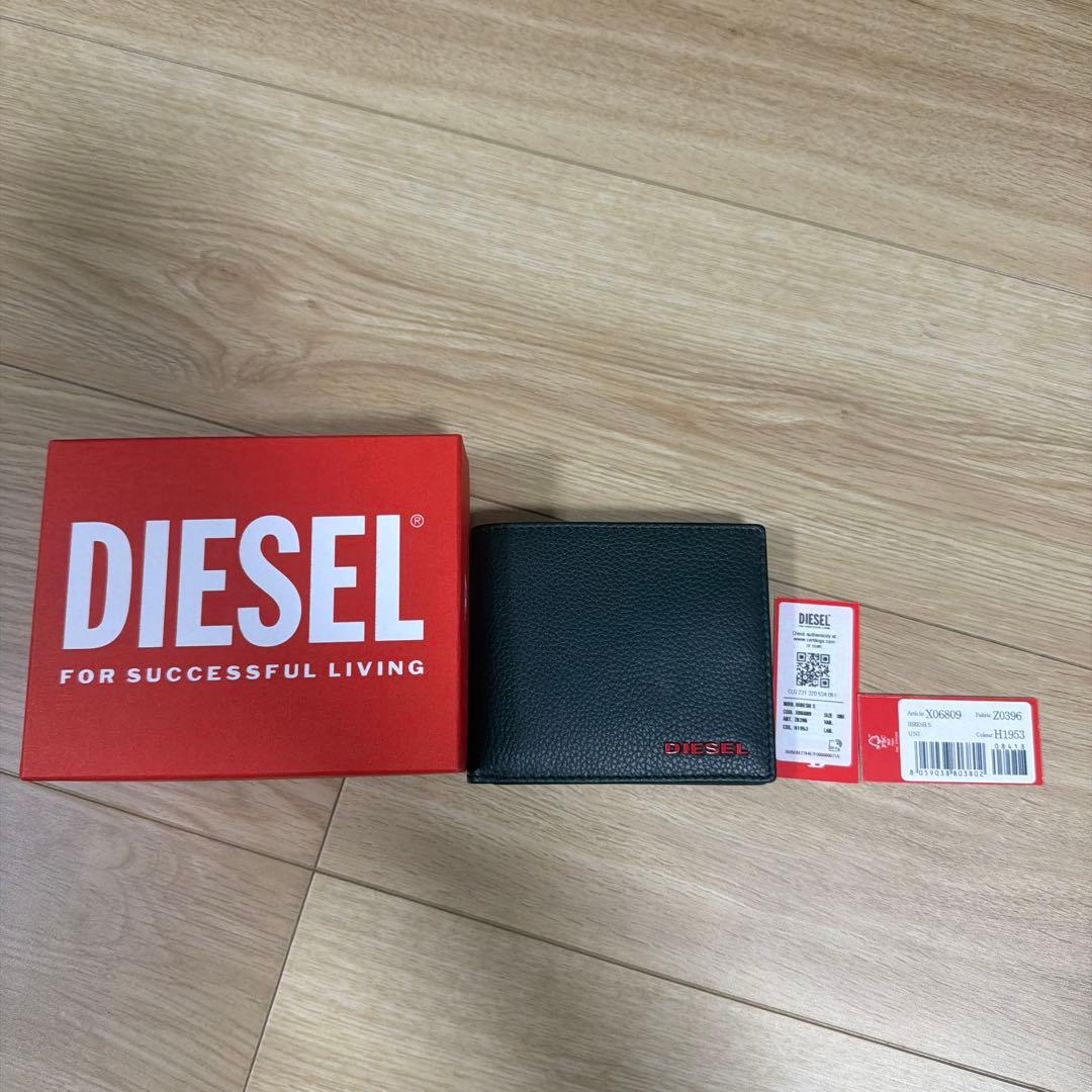 DIESEL 黒 レザー 二つ折り財布（ゲンキ）