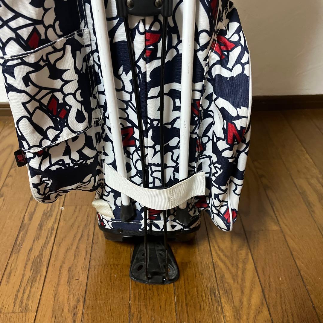【美品】NEW BALANCE スタンド式　軽量キャディバッグ