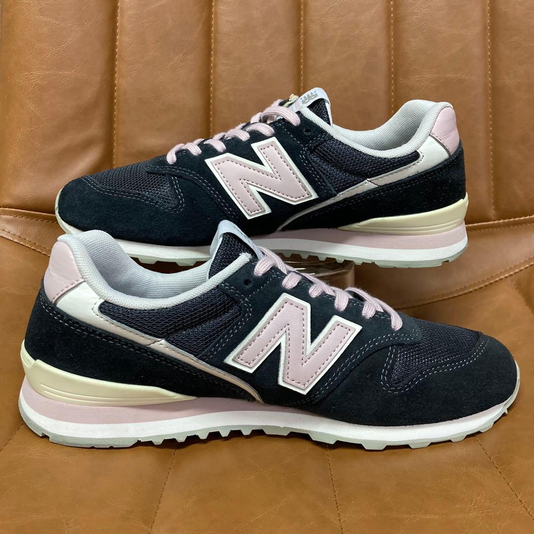 【極美品】ニューバランス 996 スニーカー 24.5cm ブラック ピンク