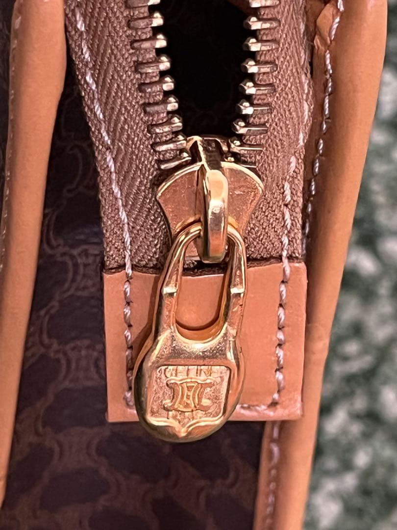 ❁セリーヌ　CELINEマガダム柄クラッチバック　ポーチ ❁