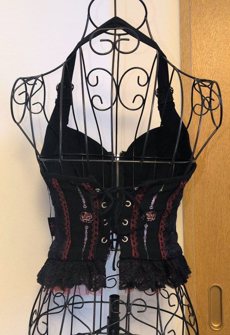 OzzCroce ホルターネックビスチェ 薔薇刺繍 レース装飾付