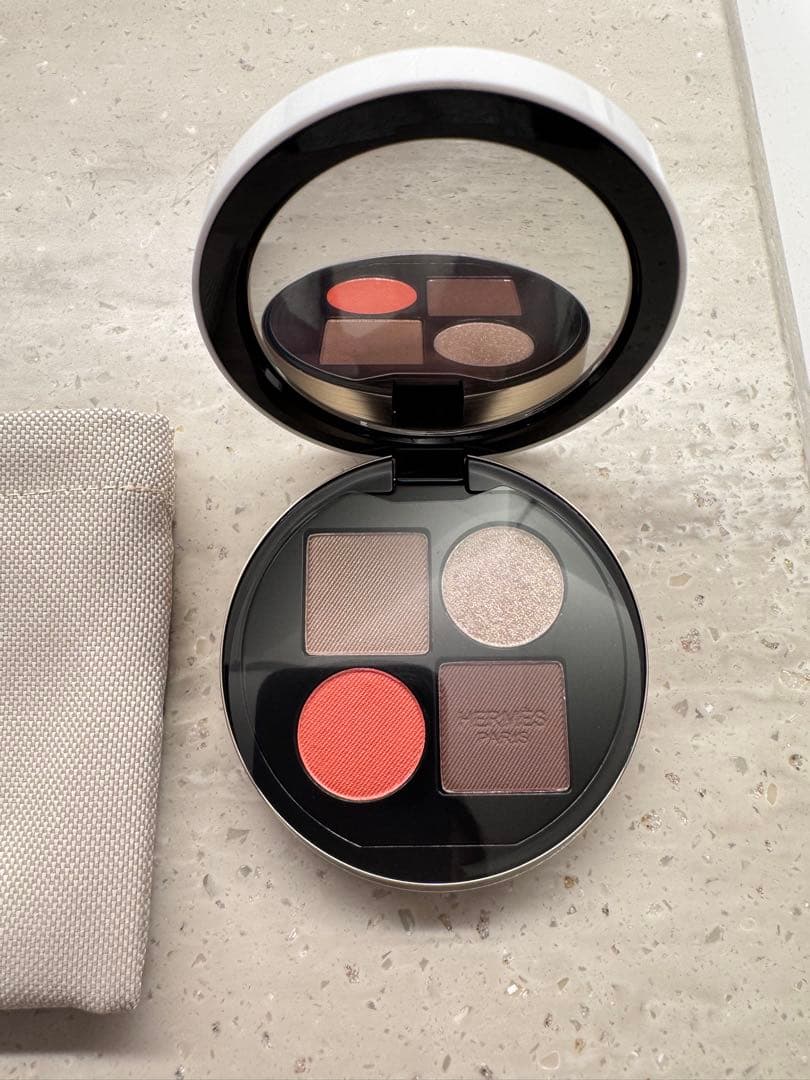 エルメス　アイシャドウパレット　【新品未使用】