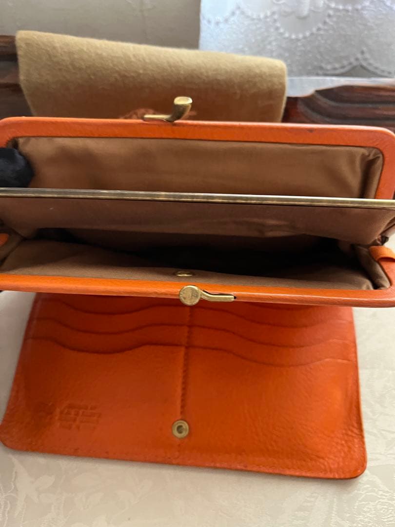 IL BISONTE イルビゾンテ がま口 大容量 長財布 オレンジ 春財布