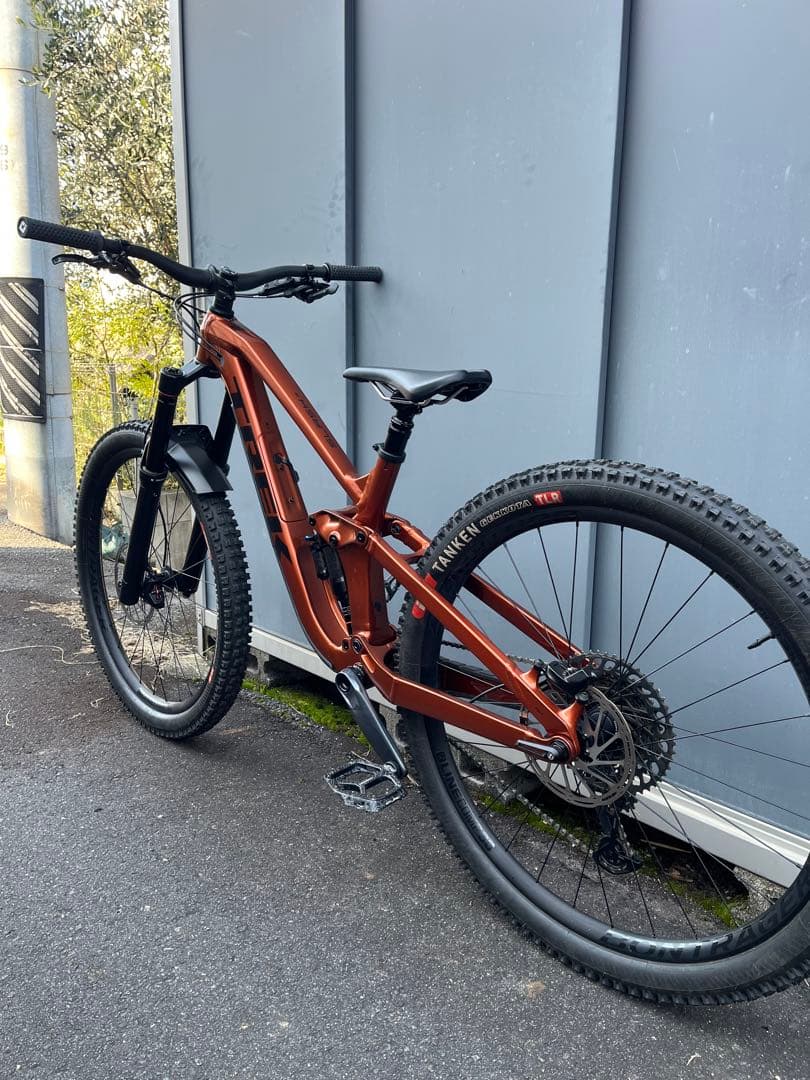 TREK SLASH 8 GEN5 トレックスラッシュ8