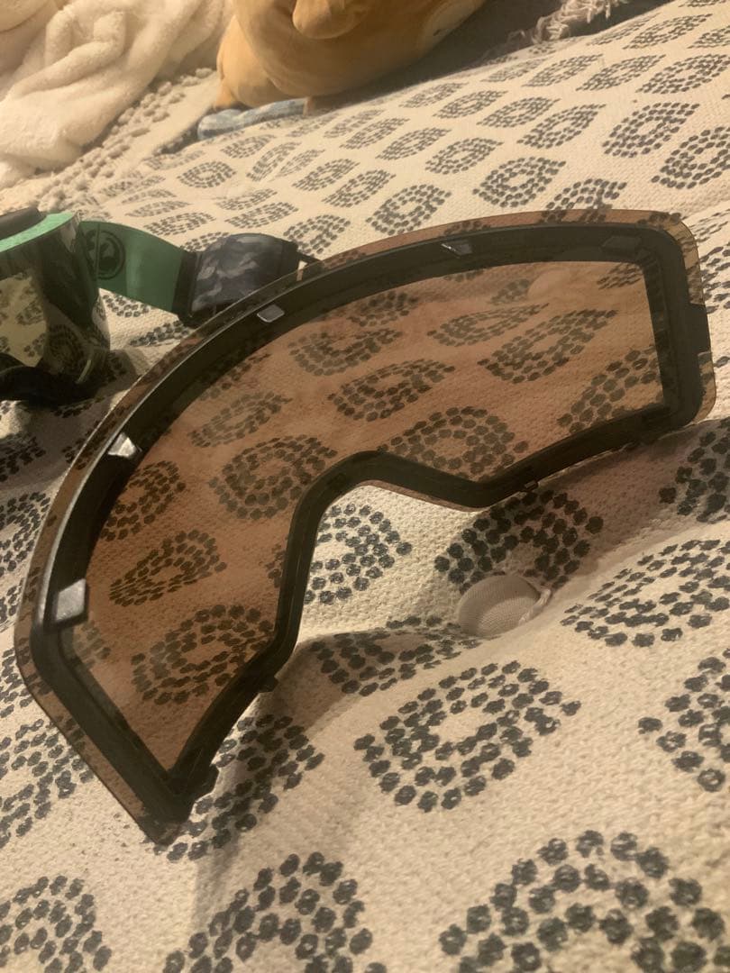 dragon r1 ゴーグル 686 ドラゴン