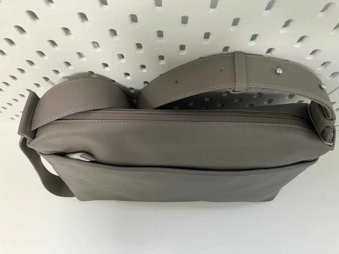 ear PAPILLONNER 2wayレザーショルダーバッグ カラー　トープ