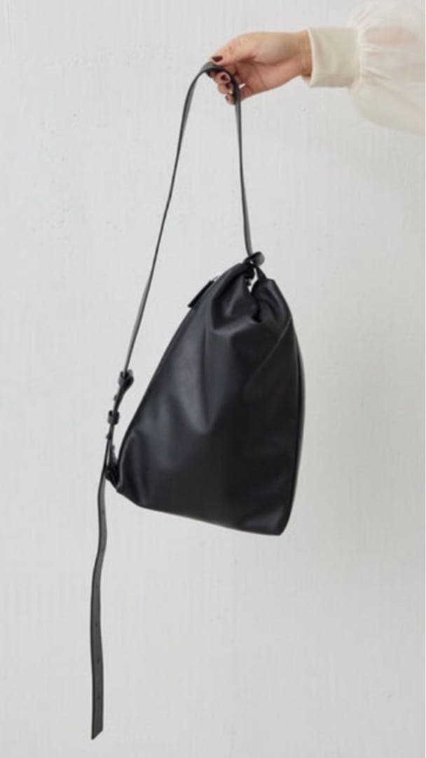 ear PAPILLONNER 2wayレザーショルダーバッグ カラー　トープ