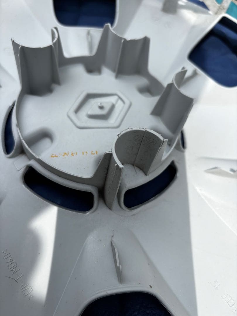 Renault カングーⅡ 純正15インチ スチールホイールカバー 4枚セット