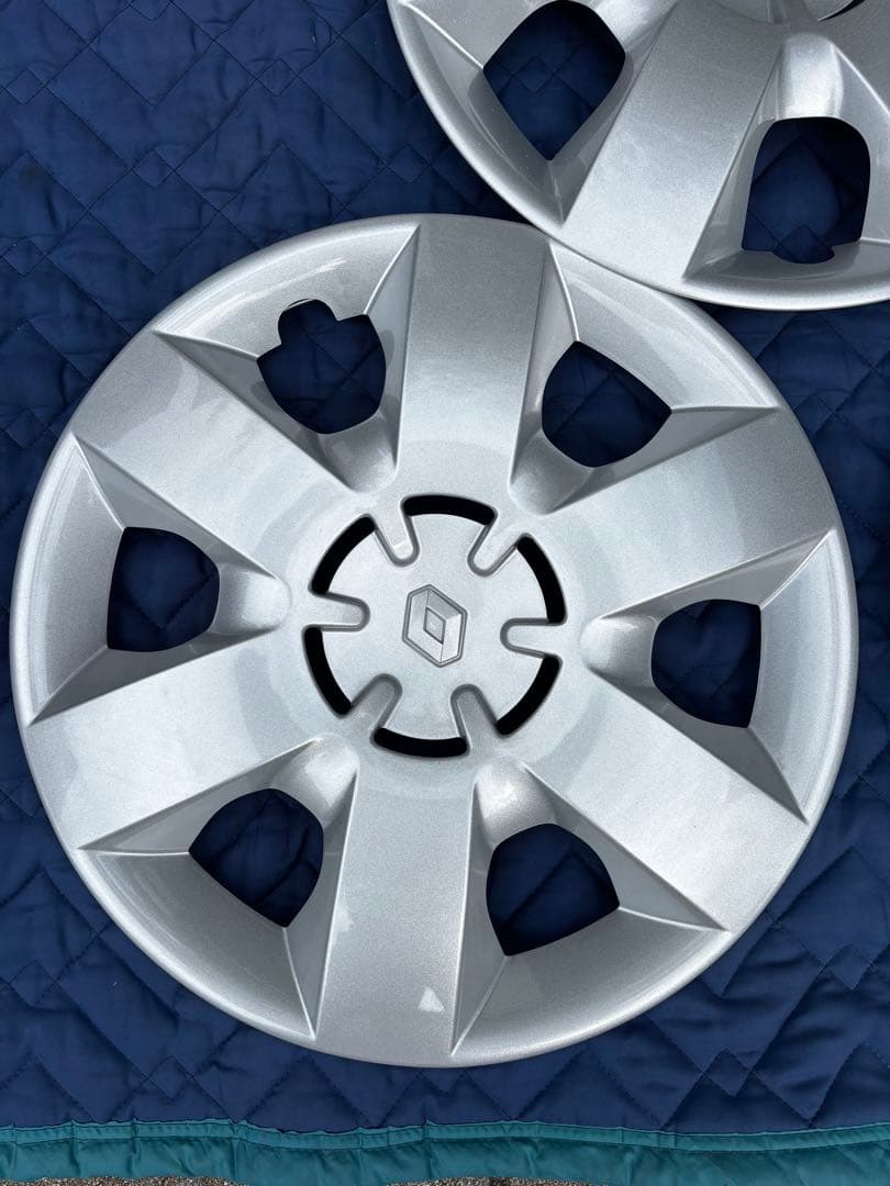 Renault カングーⅡ 純正15インチ スチールホイールカバー 4枚セット