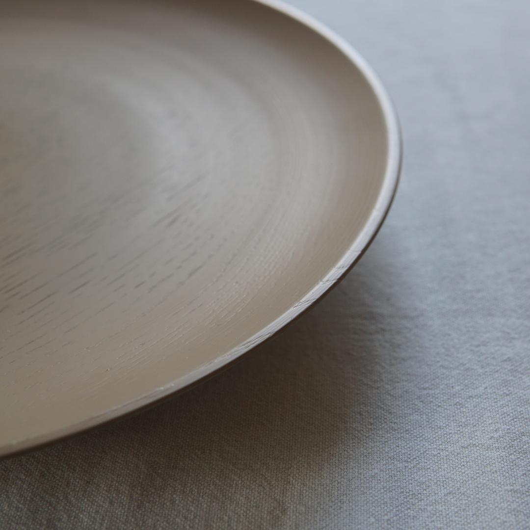 三谷龍二　白漆大皿