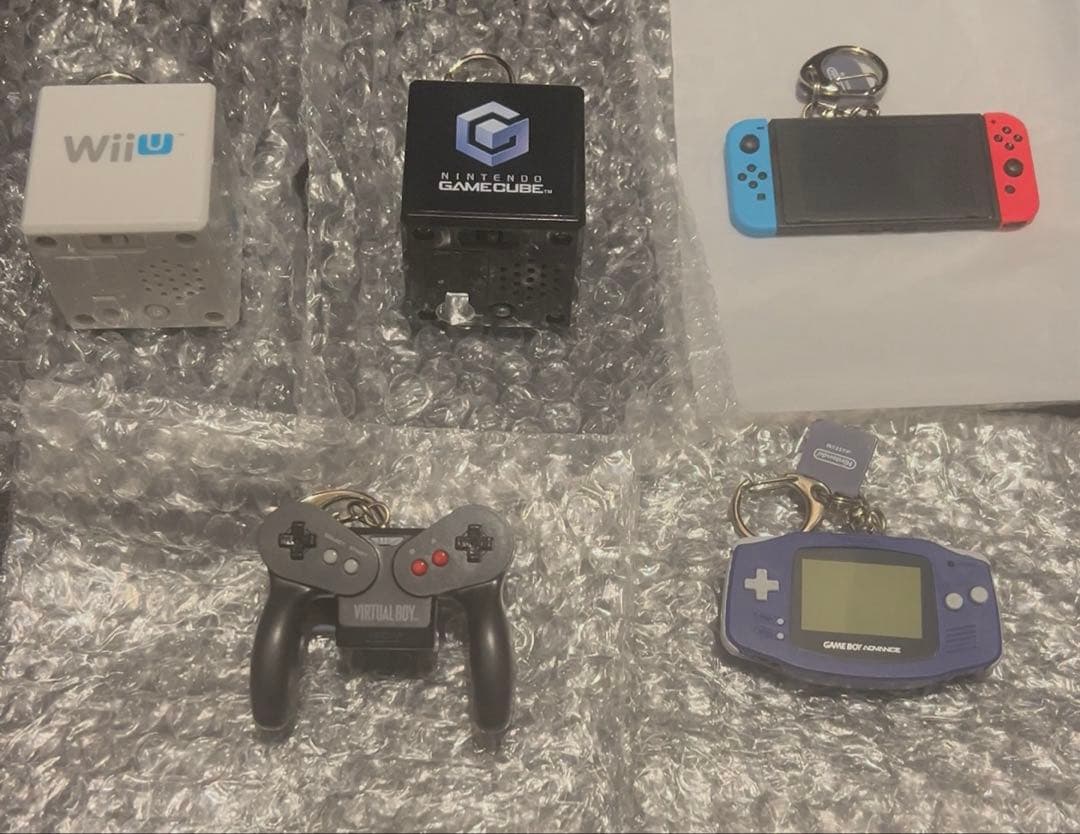 【ニンテンドーミュージアム】ゲームハードコレクション　起動音キーホルダー