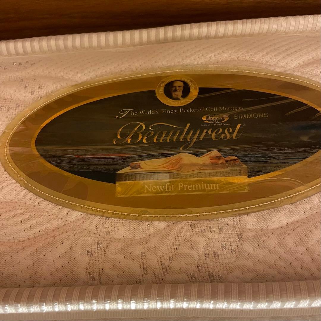 Chika【文京区/引取限定】シモンズマットレス （セミダブルサイズ）