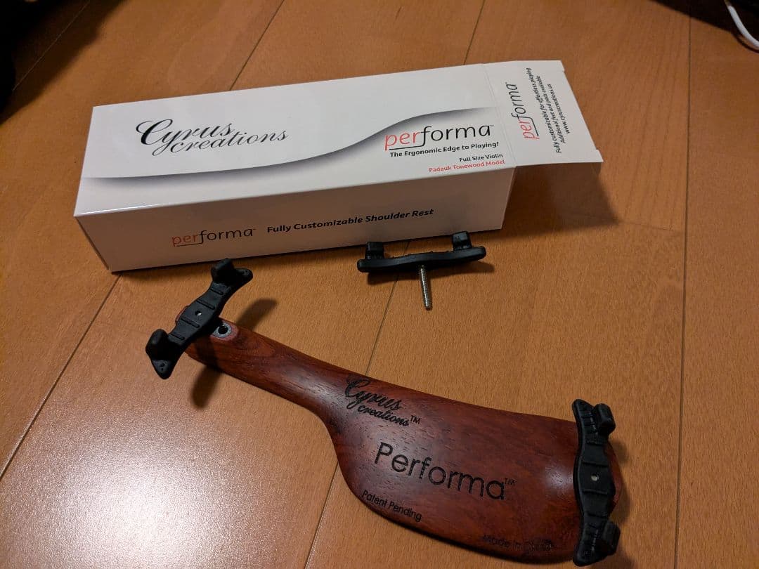 Performa バイオリン4/4用の肩当て