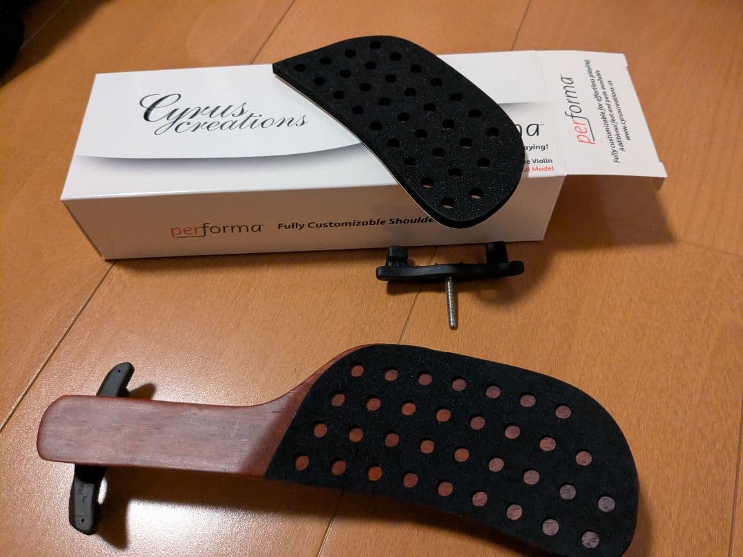 Performa バイオリン4/4用の肩当て