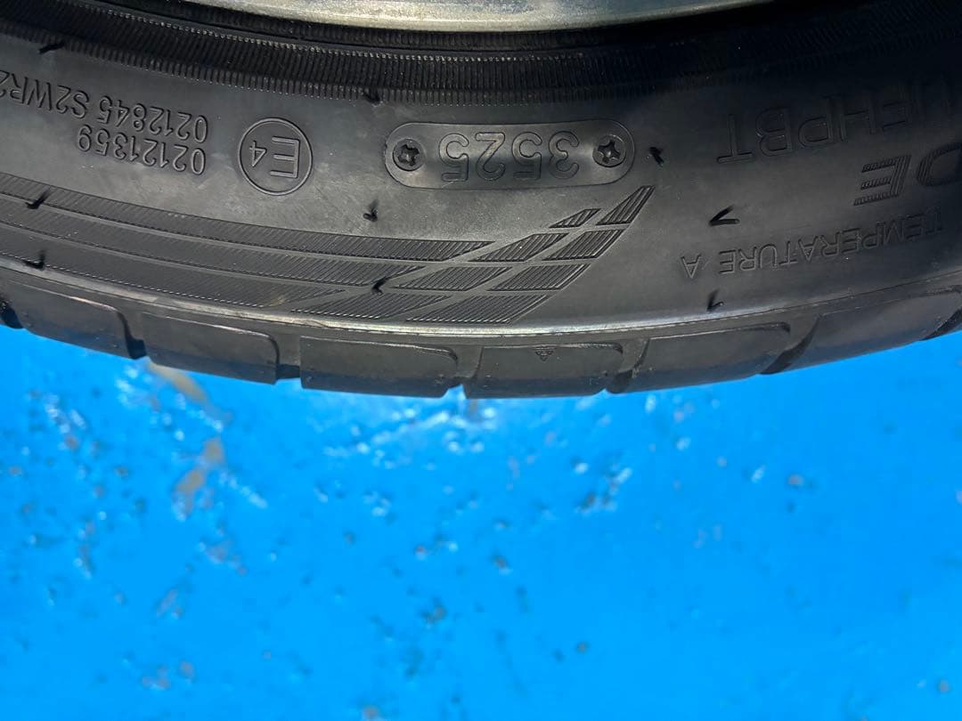 4本セット タイヤ2本新品　215/45/18 5×114.3 7J オフ38