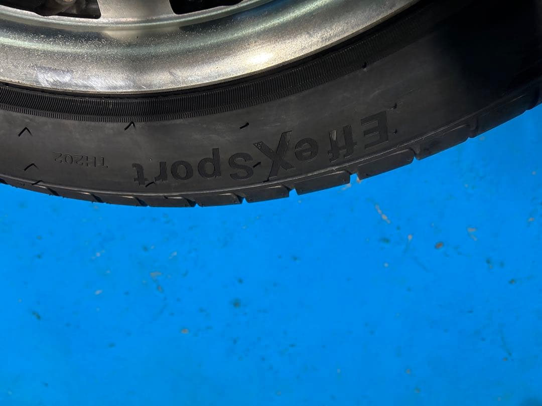 4本セット タイヤ2本新品　215/45/18 5×114.3 7J オフ38