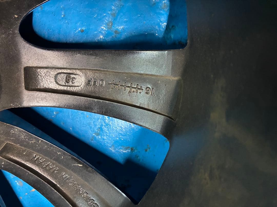 4本セット タイヤ2本新品　215/45/18 5×114.3 7J オフ38