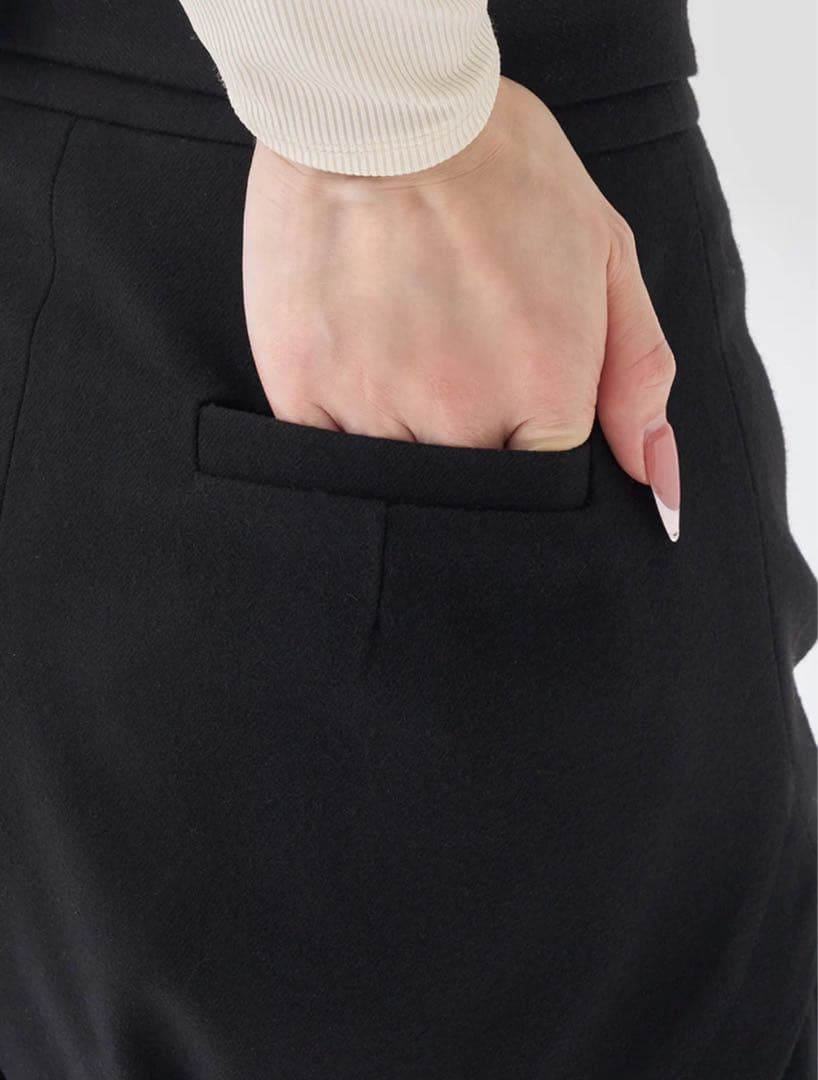 にゃお@プロフ必読☆ダーリッチ サイドスリットハイウエストショートパンツ